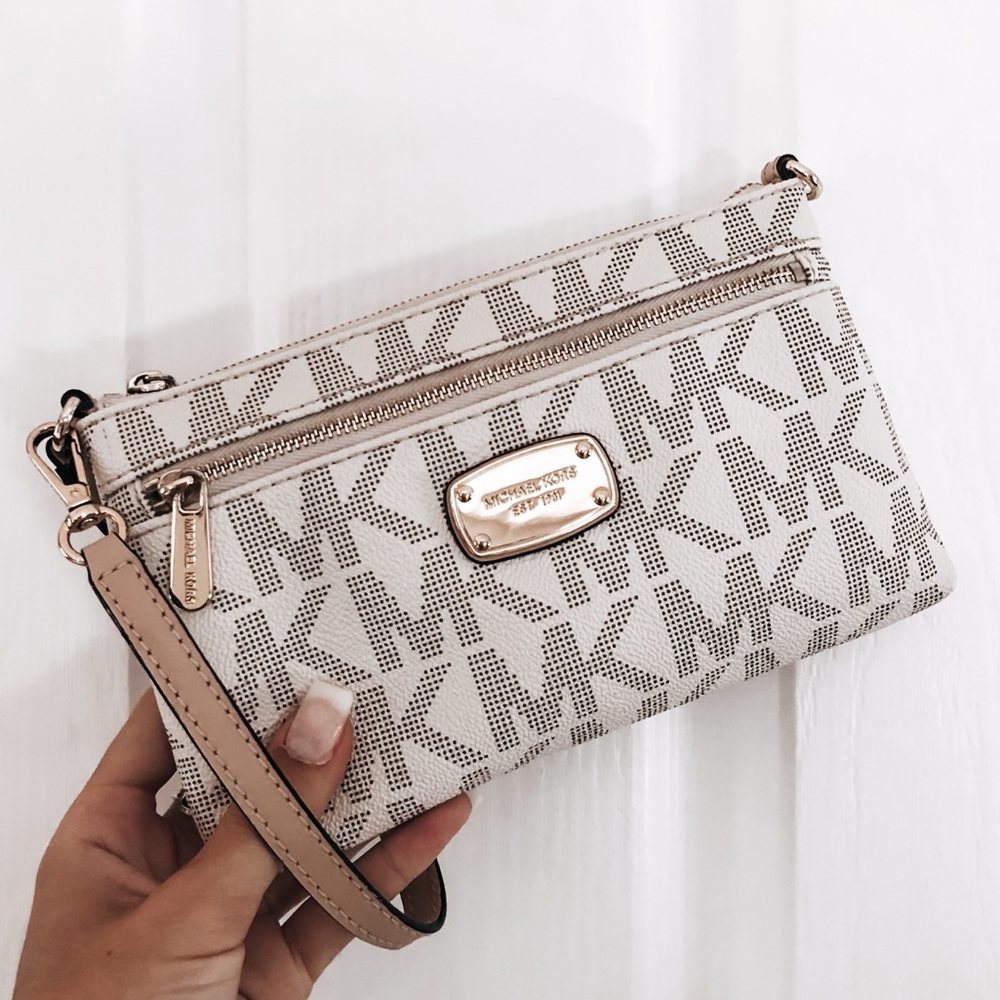 ↠ SOLD ↞